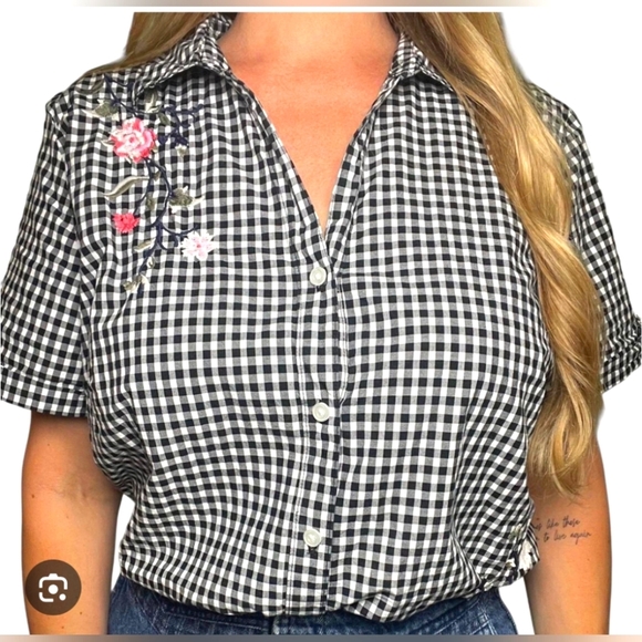 NWT Karen Scott Floral Embroidered Gingham Black&White Shirt Size M - Picture 1 of 13